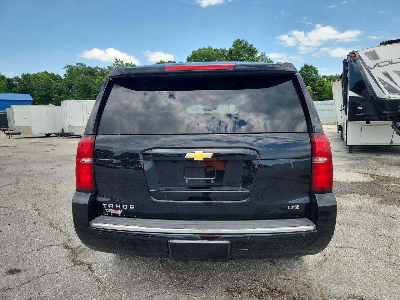 2015 Chevrolet Tahoe K1500 Ltz Black vin: 1GNSKCKC8FR103321