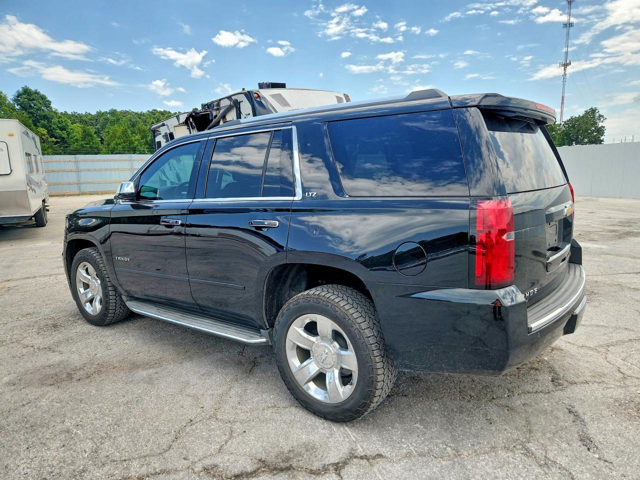2015 Chevrolet Tahoe K1500 Ltz Black vin: 1GNSKCKC8FR103321