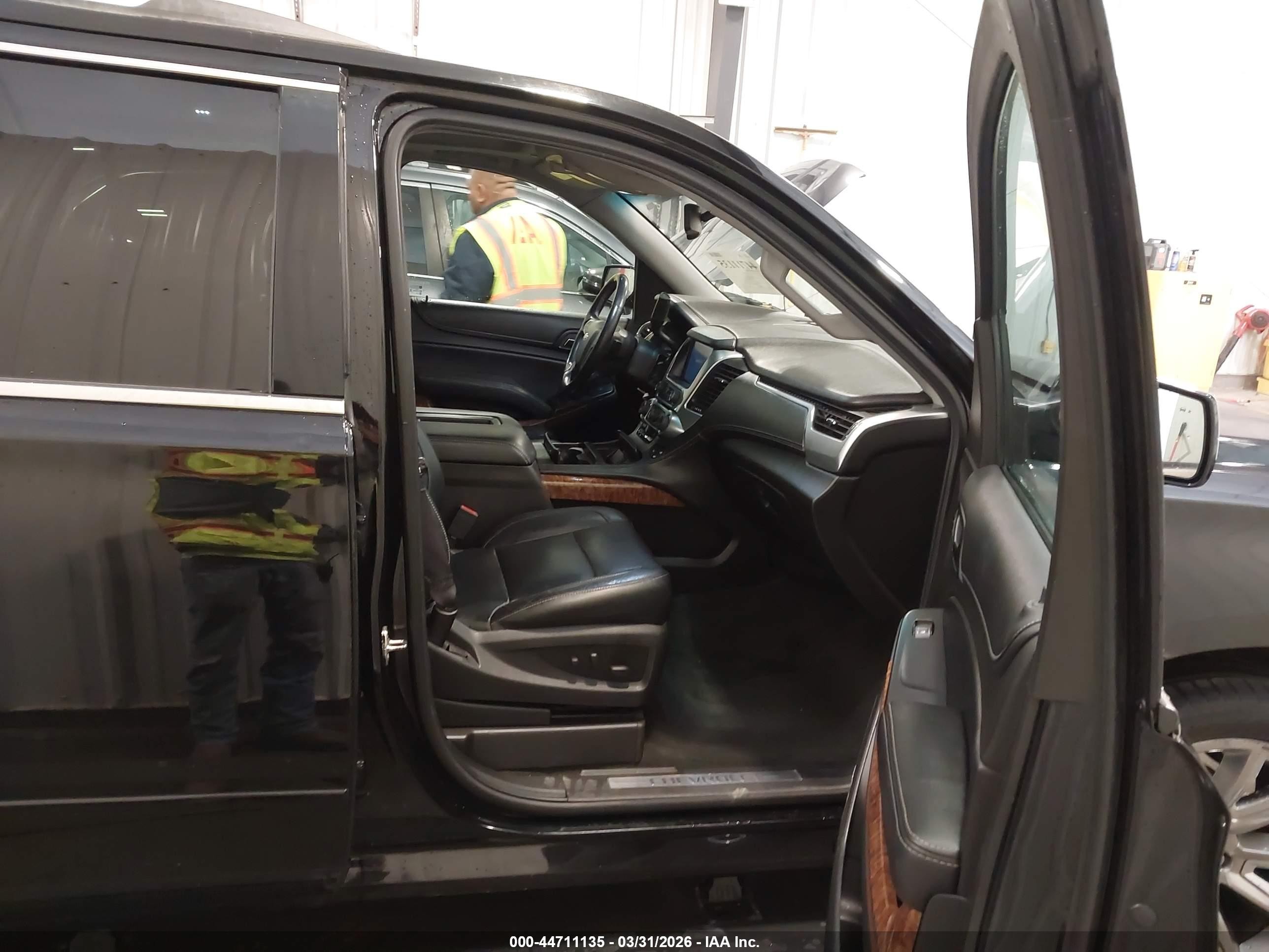 2015 Chevrolet Tahoe Ltz Black vin: 1GNSKCKC8FR111113