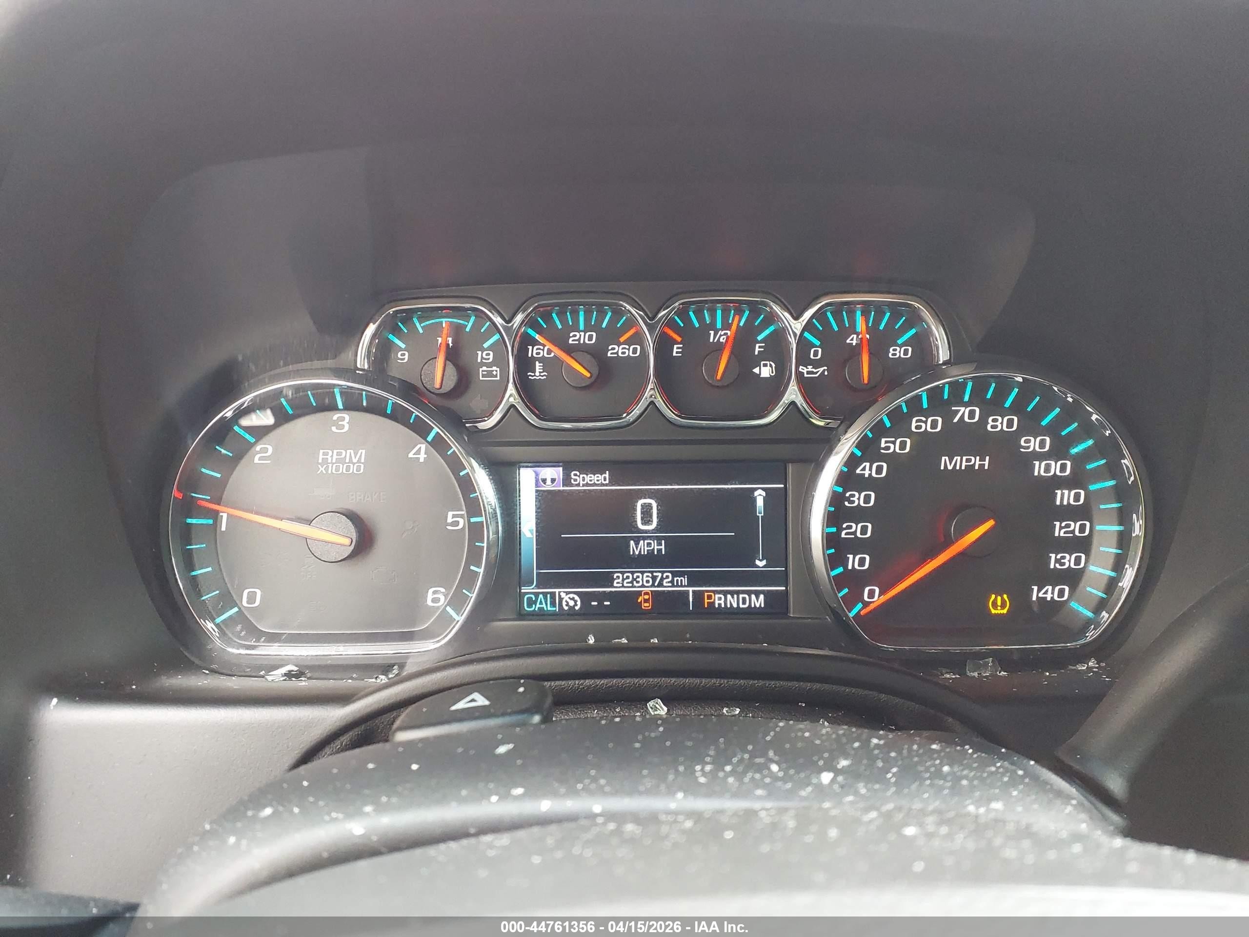 2015 Chevrolet Tahoe Ltz Серебряный vin: 1GNSKCKC8FR746574