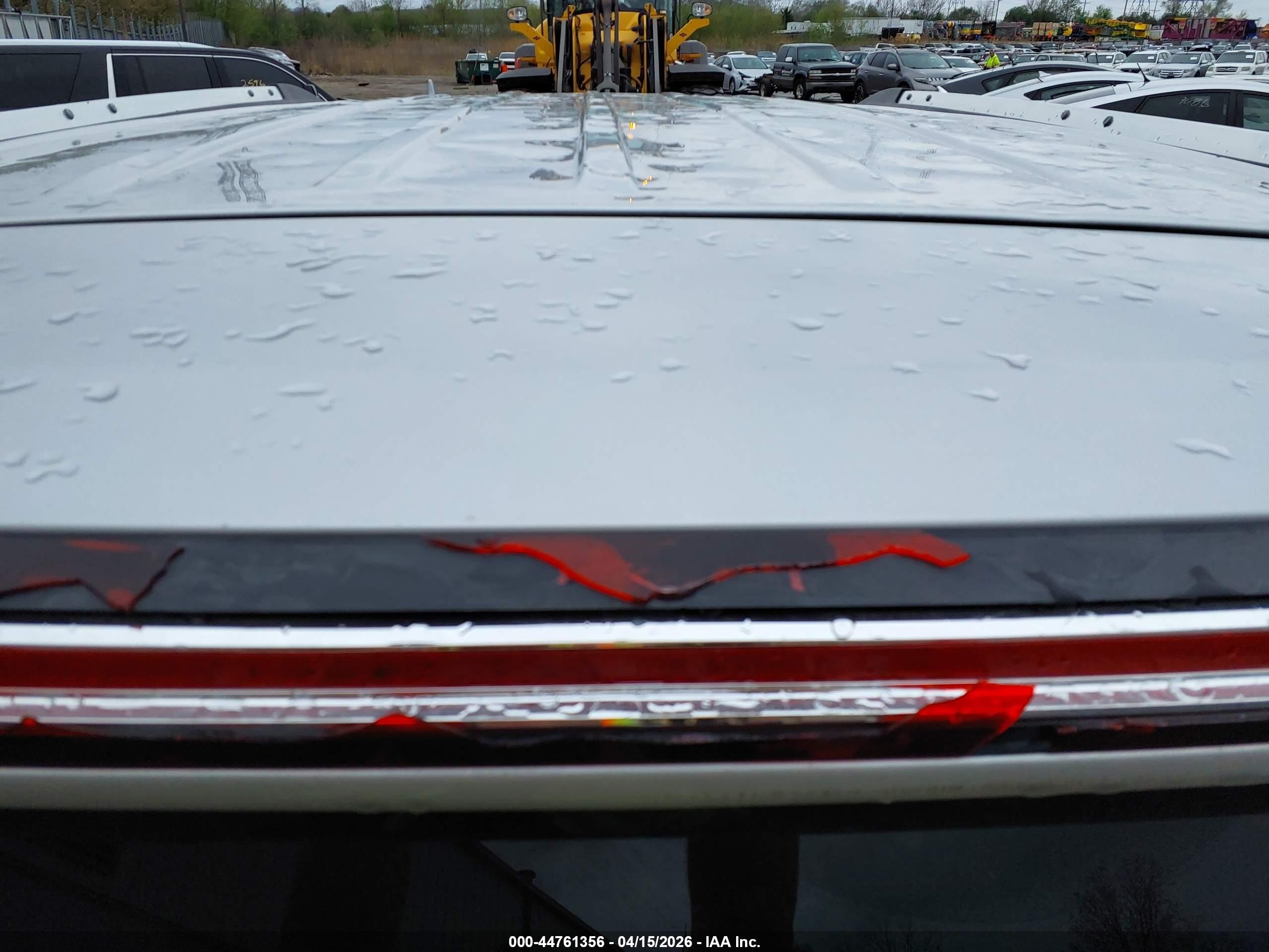 2015 Chevrolet Tahoe Ltz Серебряный vin: 1GNSKCKC8FR746574