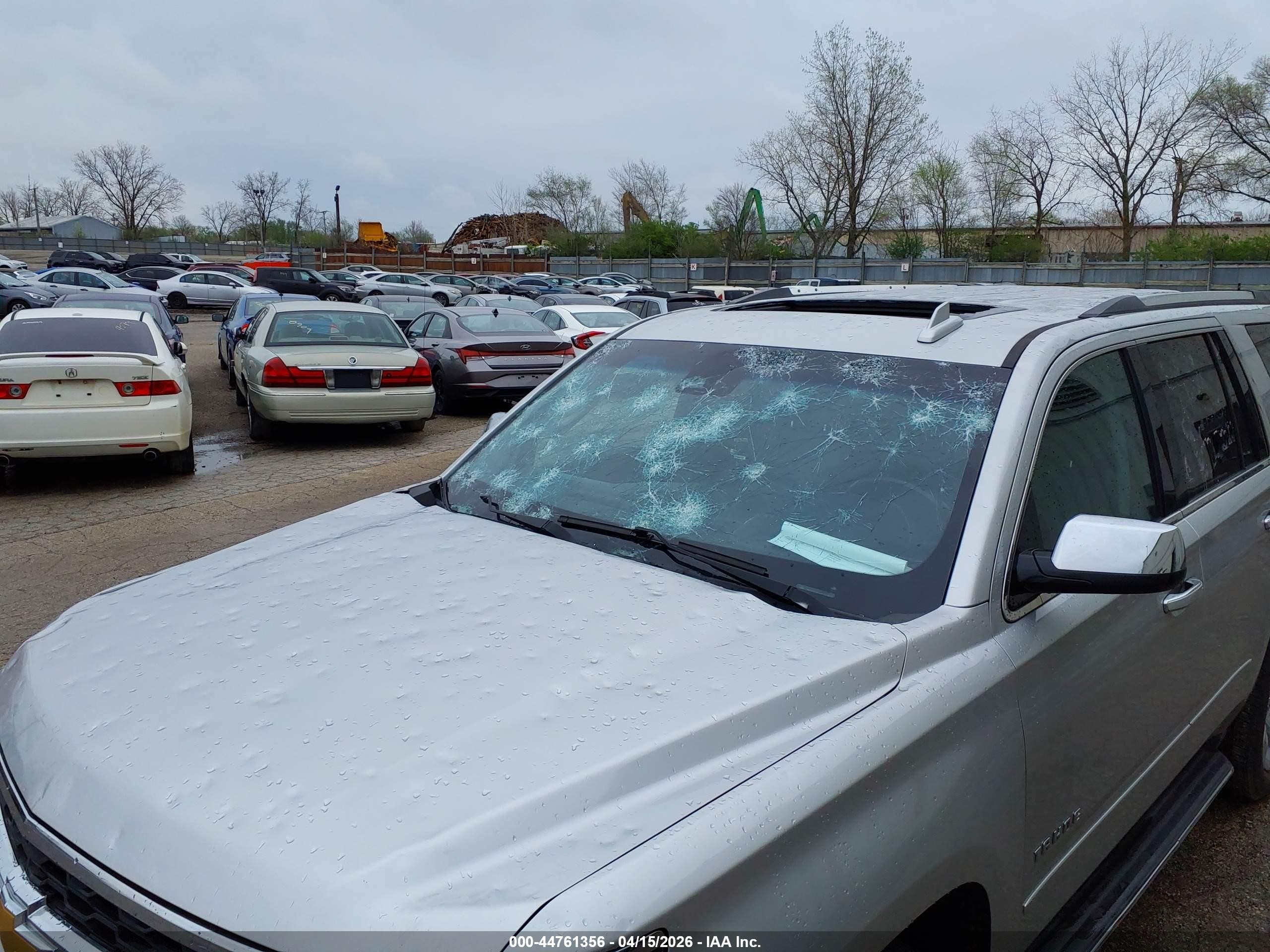 2015 Chevrolet Tahoe Ltz Серебряный vin: 1GNSKCKC8FR746574