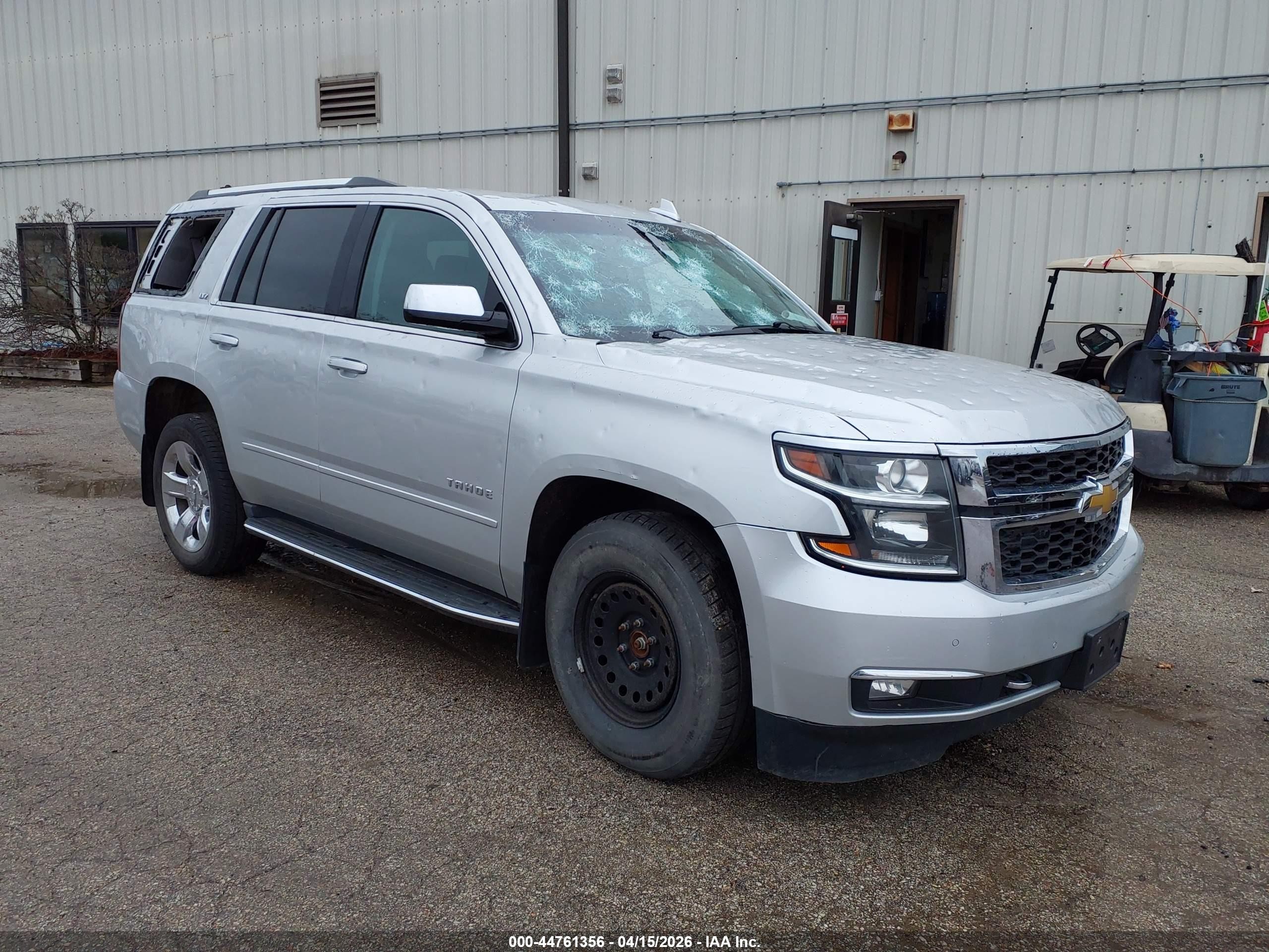 2015 Chevrolet Tahoe Ltz Серебряный vin: 1GNSKCKC8FR746574