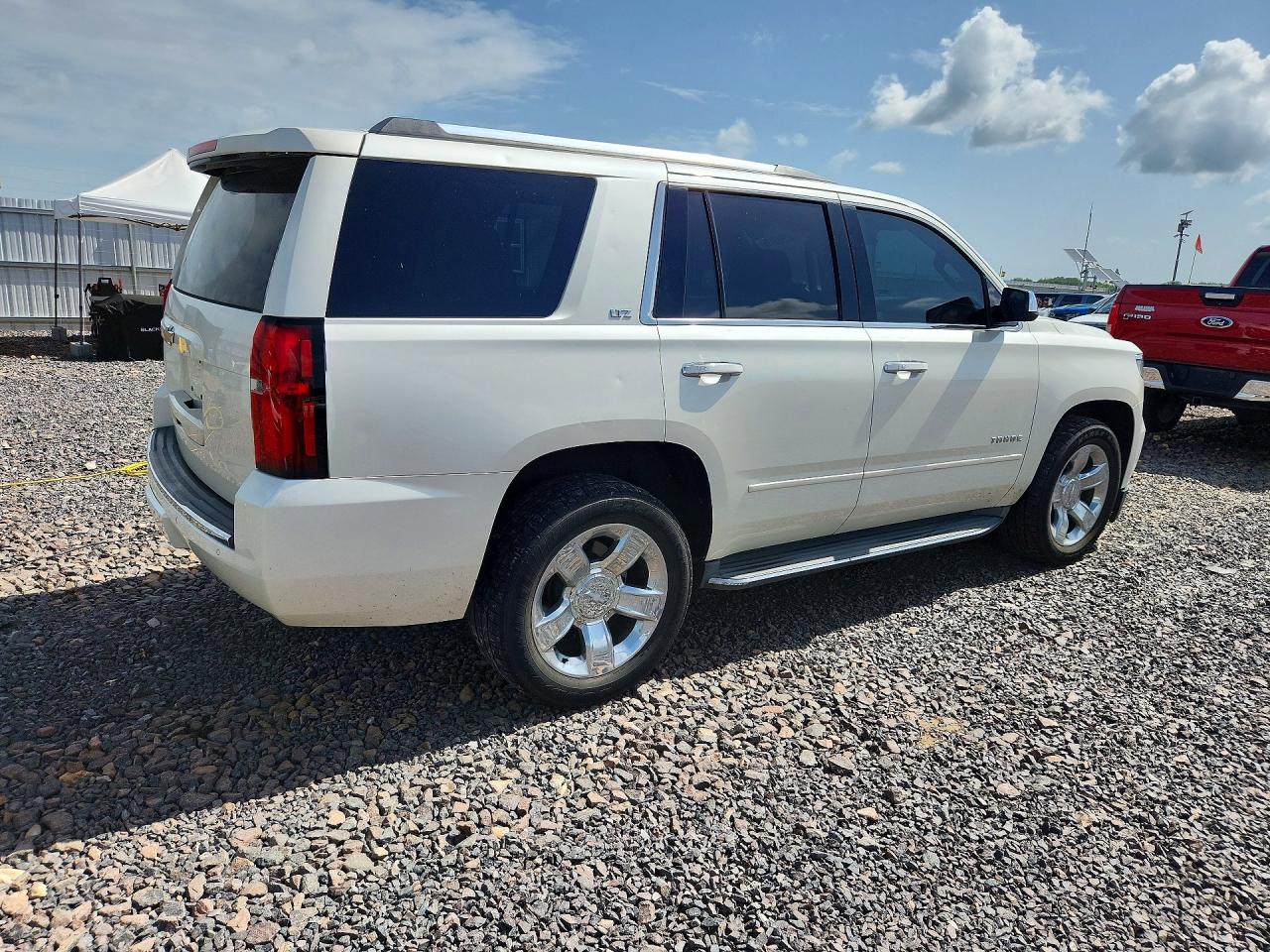 2015 Chevrolet Tahoe K1500 Ltz White vin: 1GNSKCKCXFR124171