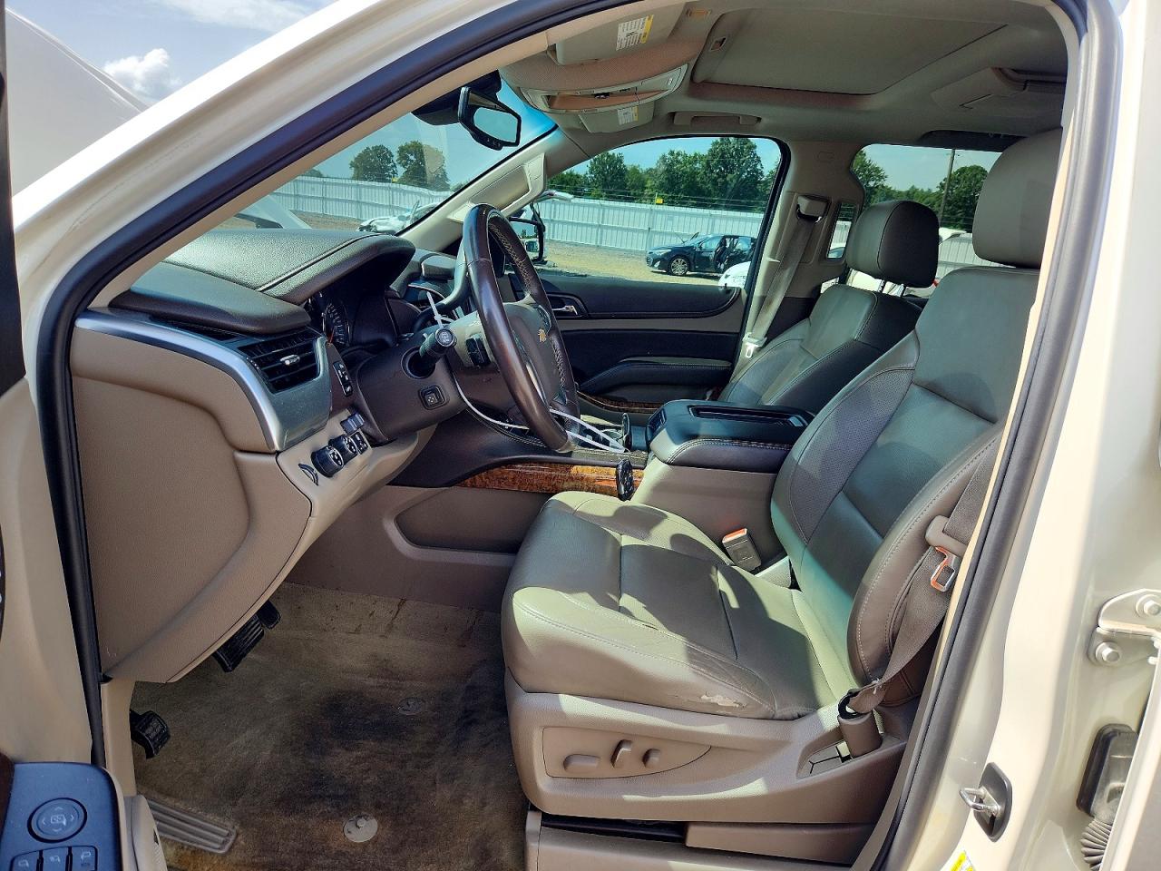 2015 Chevrolet Tahoe K1500 Ltz White vin: 1GNSKCKCXFR124171
