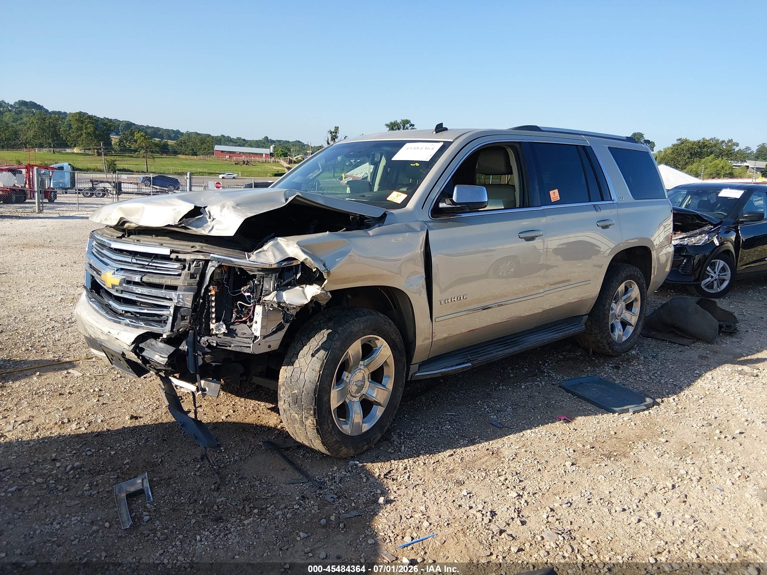 2015 Chevrolet Tahoe Ltz Silver vin: 1GNSKCKCXFR156960