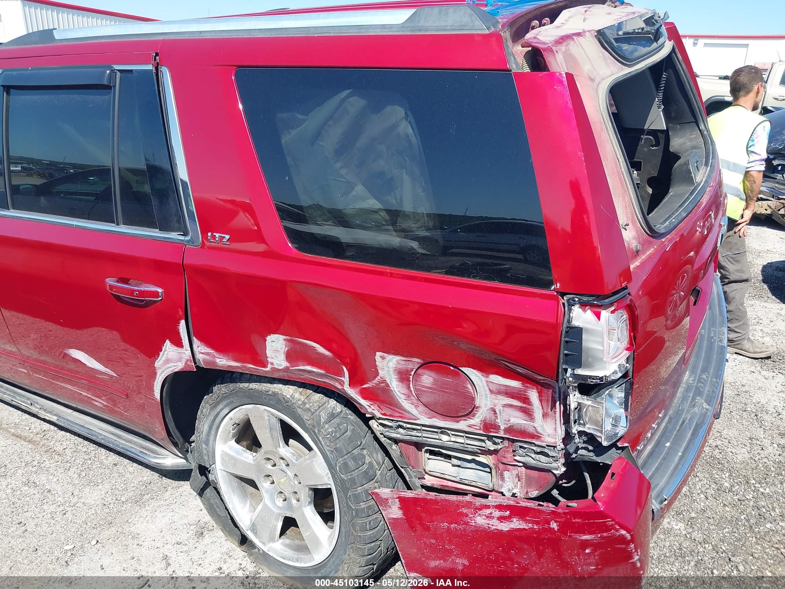 2015 Chevrolet Tahoe Ltz Red vin: 1GNSKCKCXFR218180