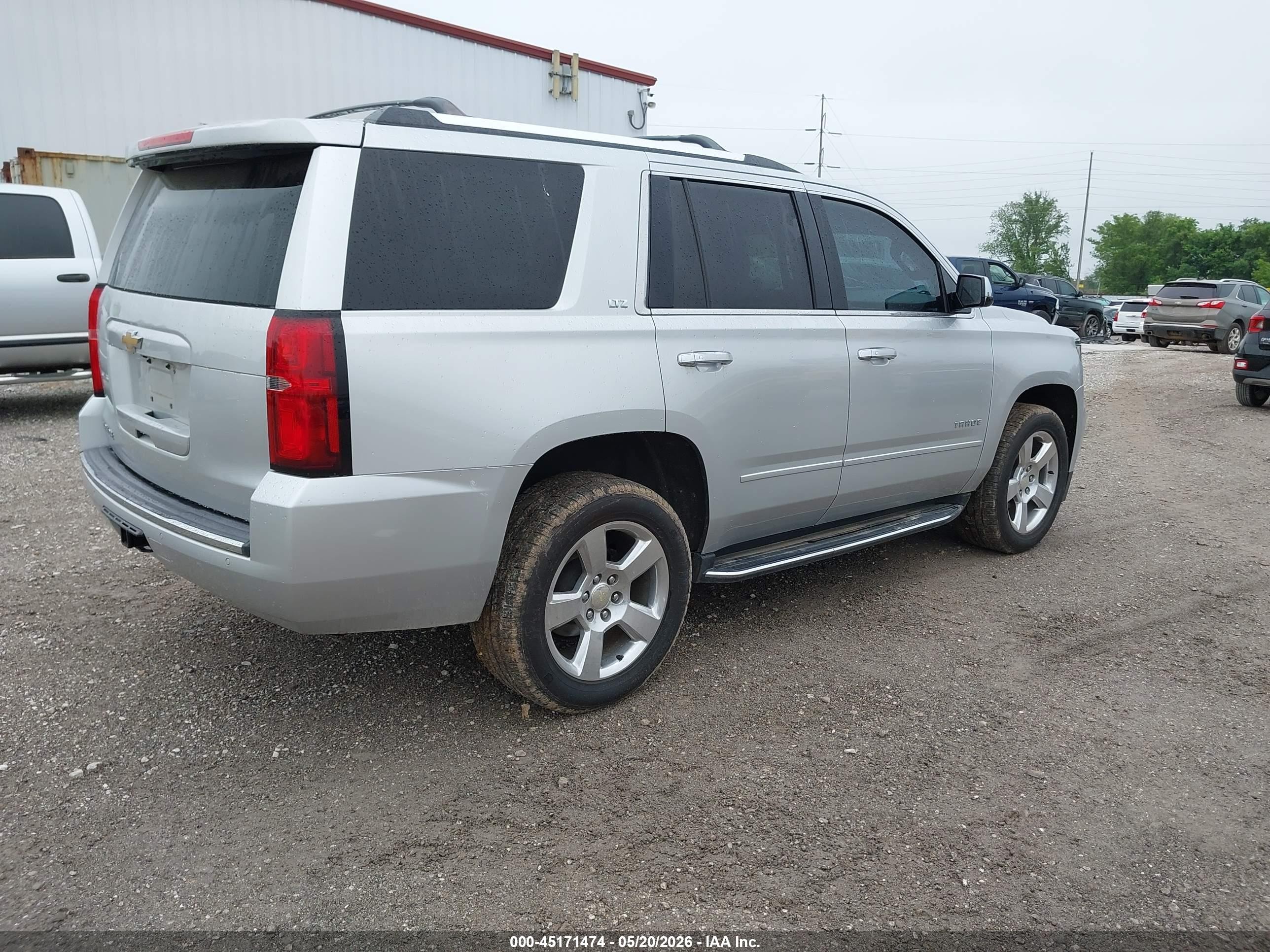 2015 Chevrolet Tahoe Ltz Silver vin: 1GNSKCKCXFR247310