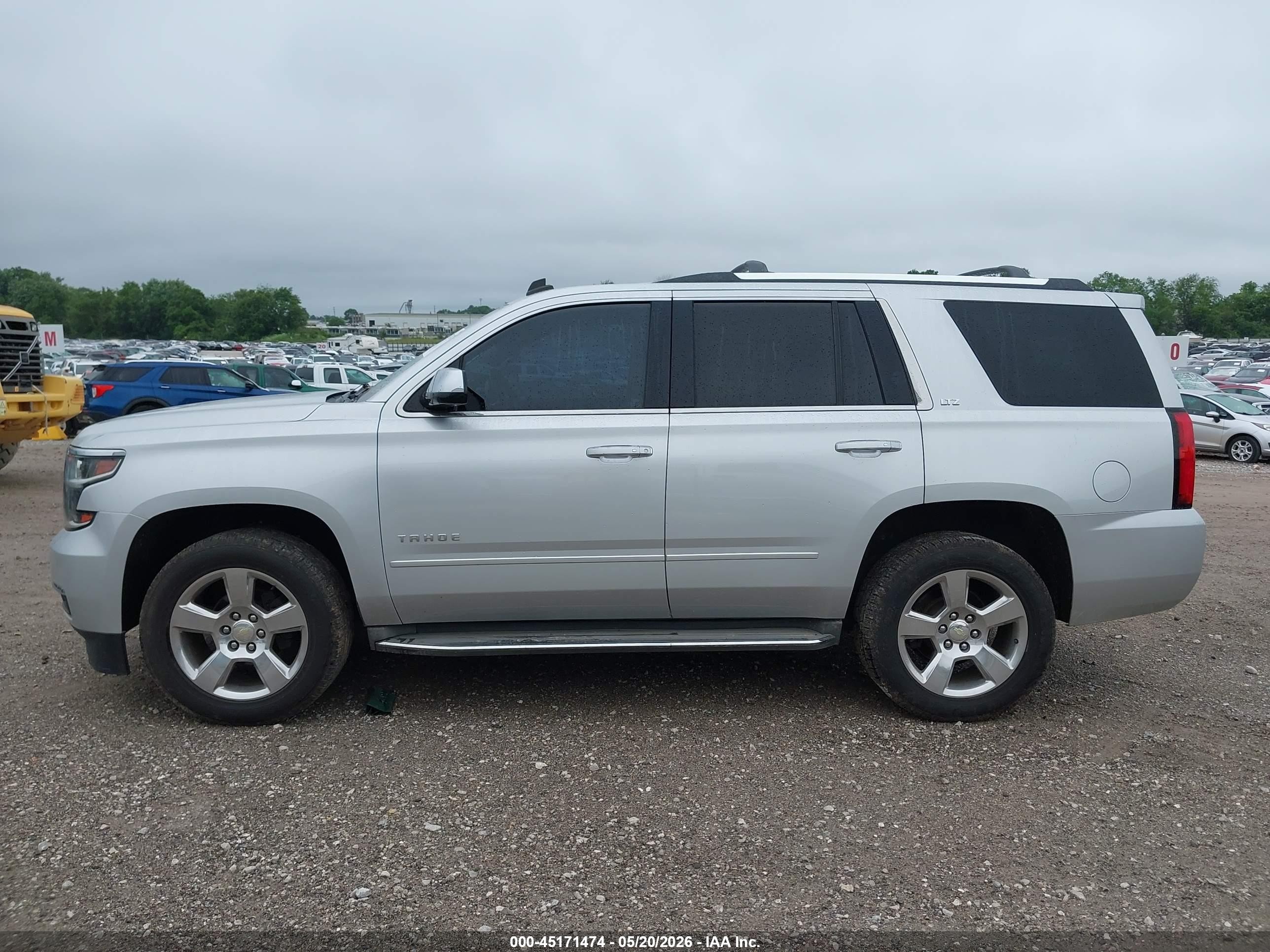 2015 Chevrolet Tahoe Ltz Silver vin: 1GNSKCKCXFR247310