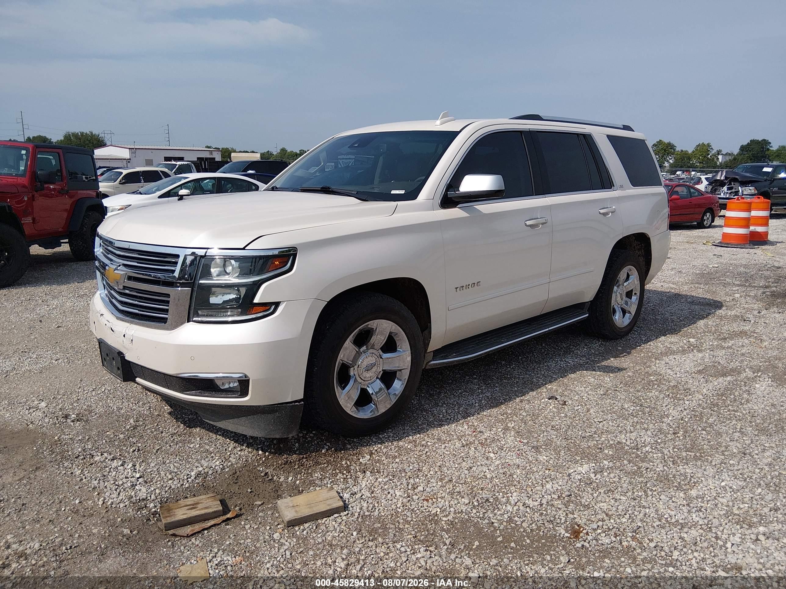2015 Chevrolet Tahoe Ltz White vin: 1GNSKCKCXFR514168