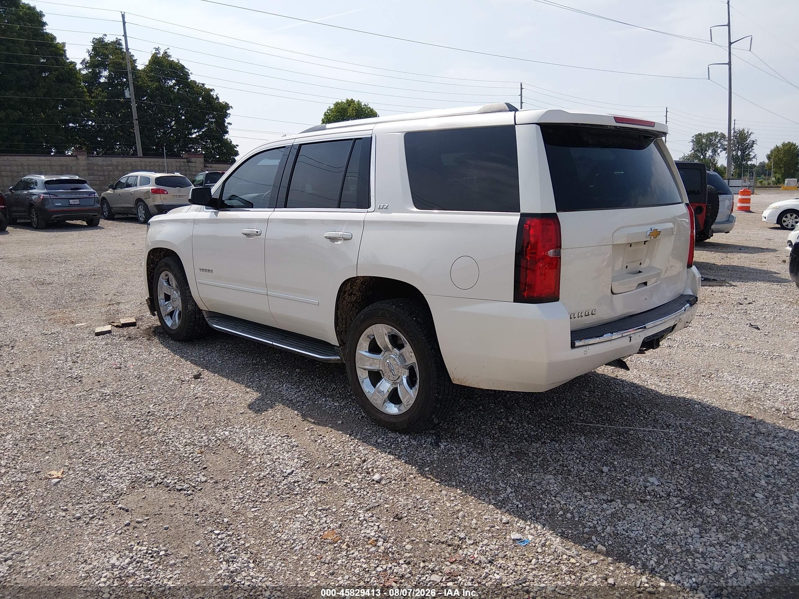 2015 Chevrolet Tahoe Ltz White vin: 1GNSKCKCXFR514168