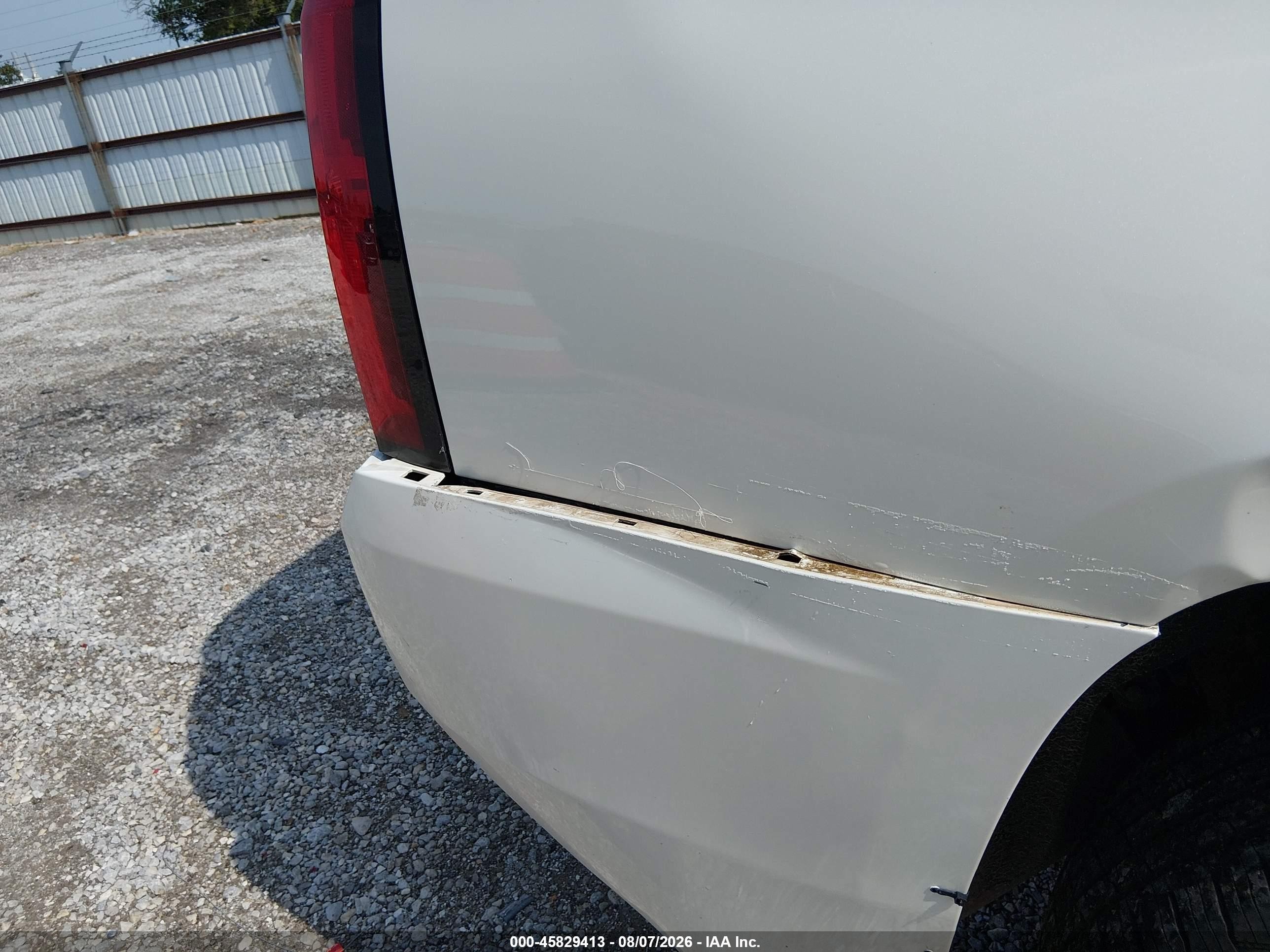 2015 Chevrolet Tahoe Ltz White vin: 1GNSKCKCXFR514168