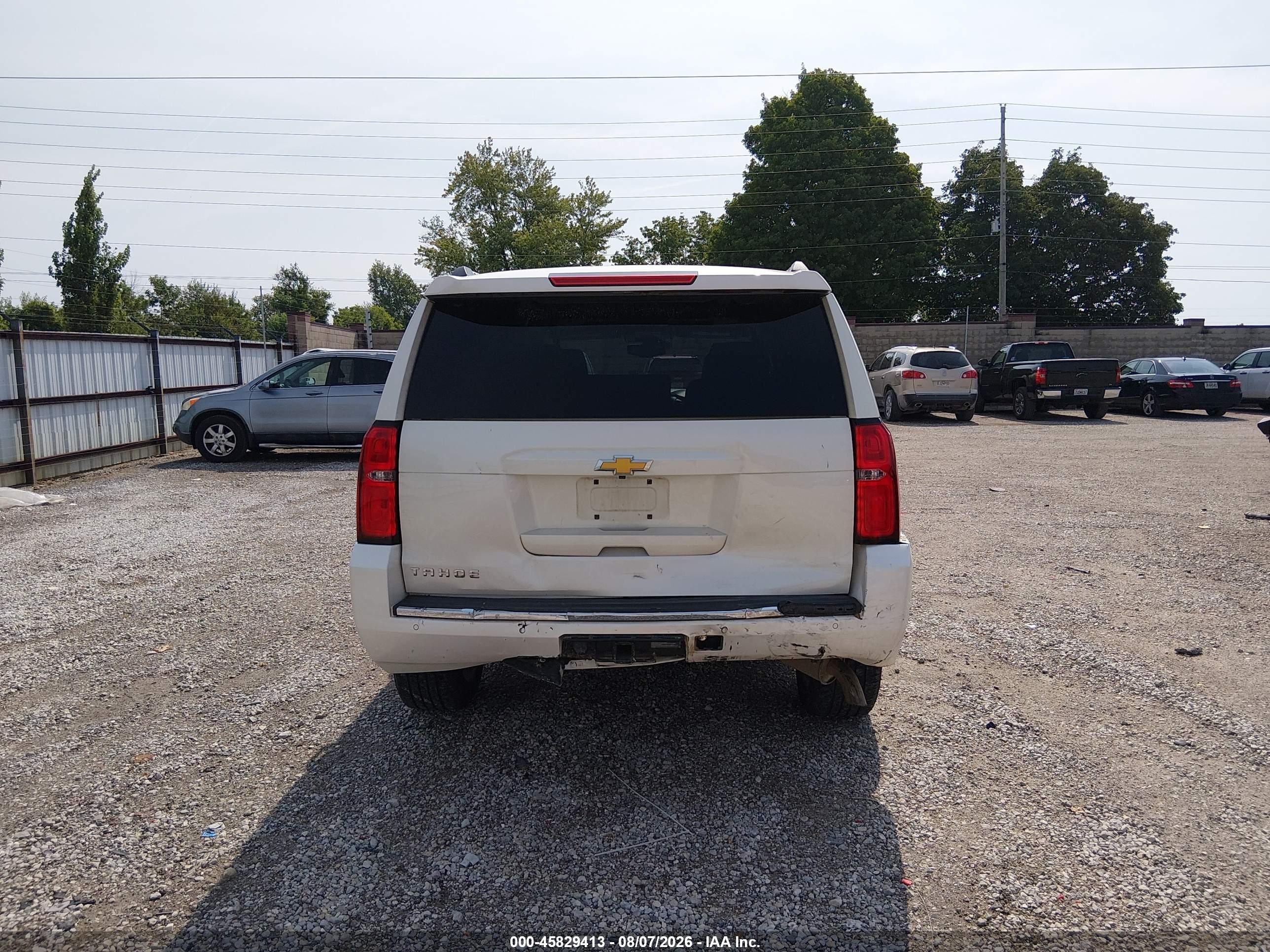 2015 Chevrolet Tahoe Ltz White vin: 1GNSKCKCXFR514168