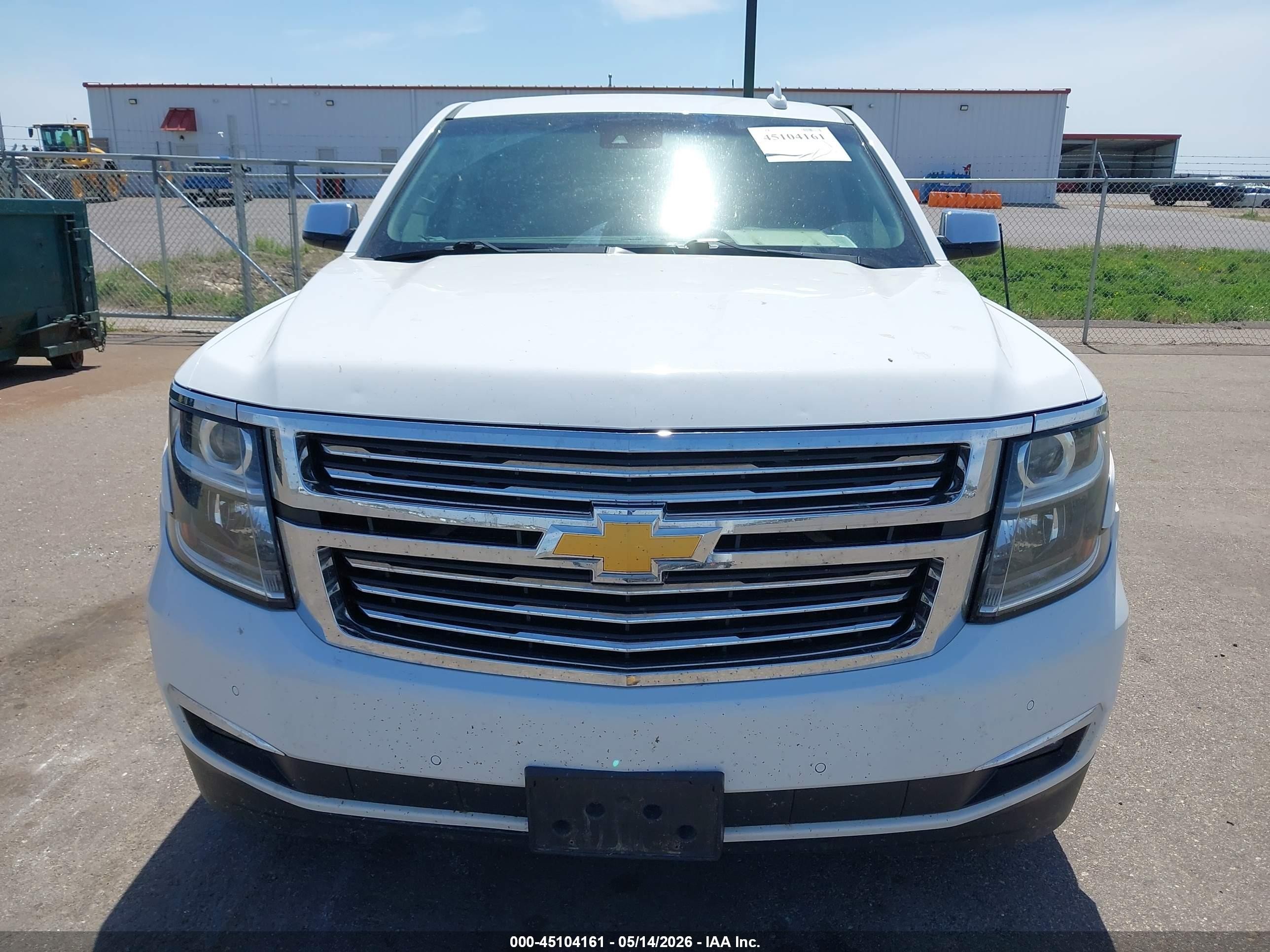 2015 Chevrolet Tahoe Ltz White vin: 1GNSKCKCXFR651403
