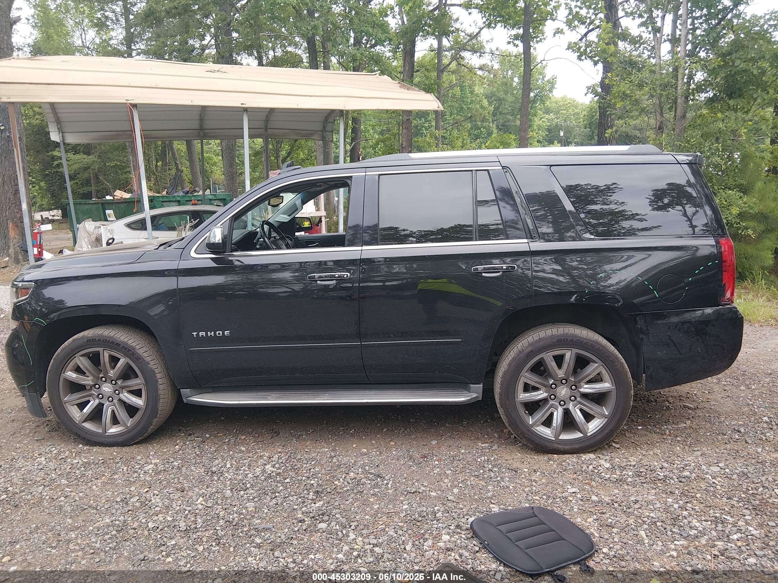 2015 Chevrolet Tahoe Ltz Черный vin: 1GNSKCKCXFR671411