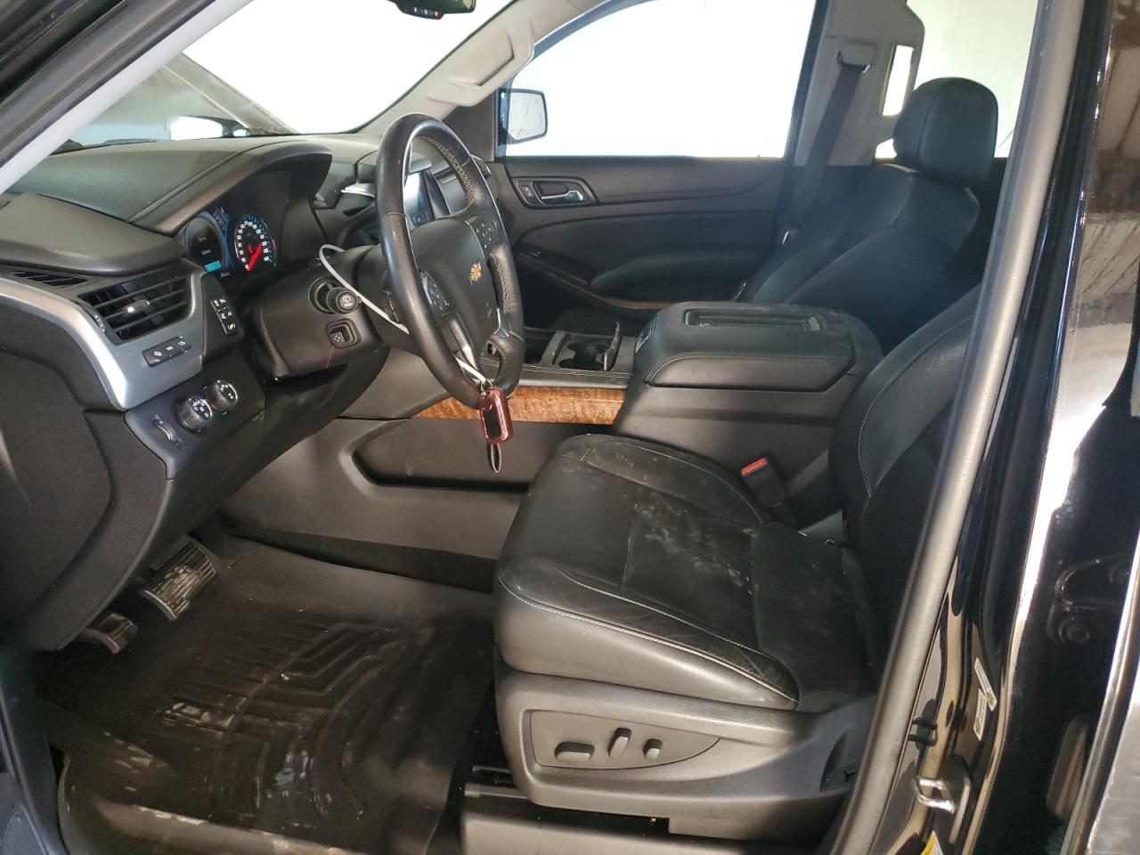 2018 Chevrolet Tahoe K1500 Premier Черный vin: 1GNSKCKCXJR142338