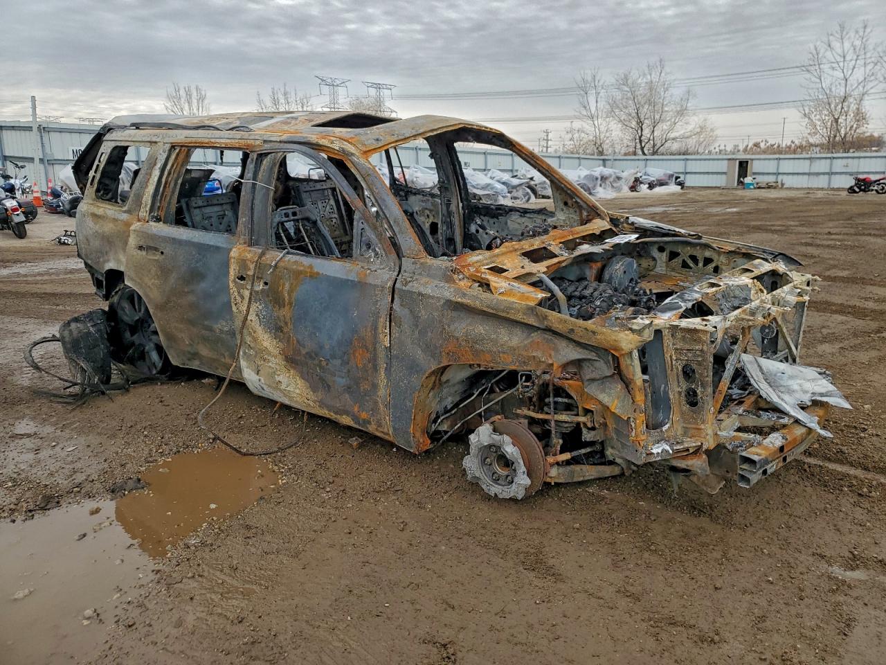 2018 Chevrolet Tahoe K1500 Premier Серебряный vin: 1GNSKCKJ3JR253313