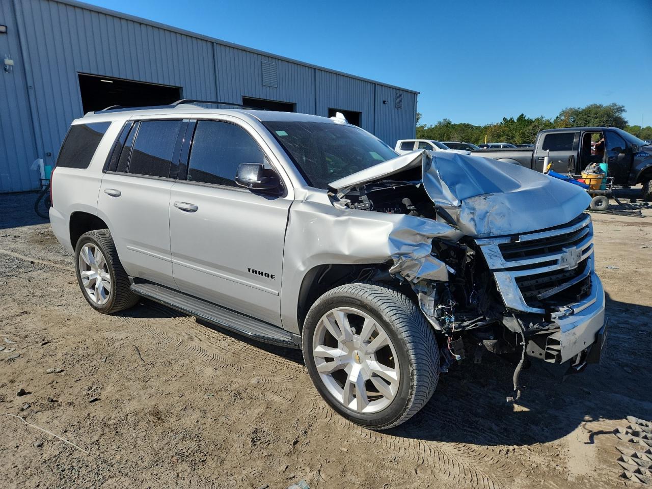 2018 Chevrolet Tahoe K1500 Premier Silver vin: 1GNSKCKJXJR152253