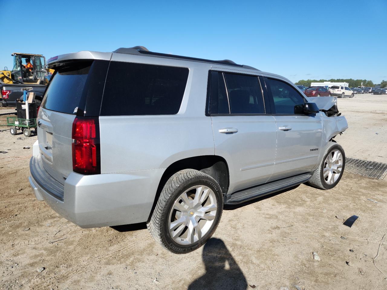 2018 Chevrolet Tahoe K1500 Premier Silver vin: 1GNSKCKJXJR152253