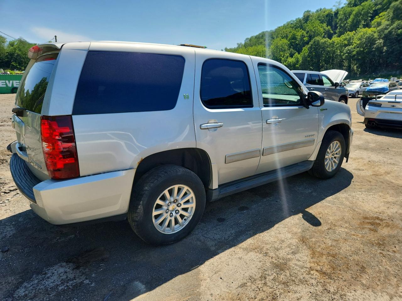 2011 Chevrolet Tahoe Hybrid Silver vin: 1GNSKDFJ5BR204566