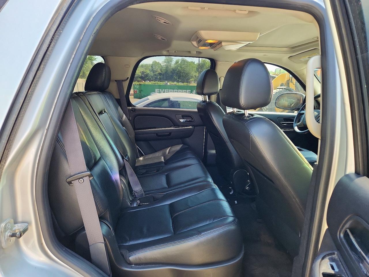 2011 Chevrolet Tahoe Hybrid Silver vin: 1GNSKDFJ5BR204566