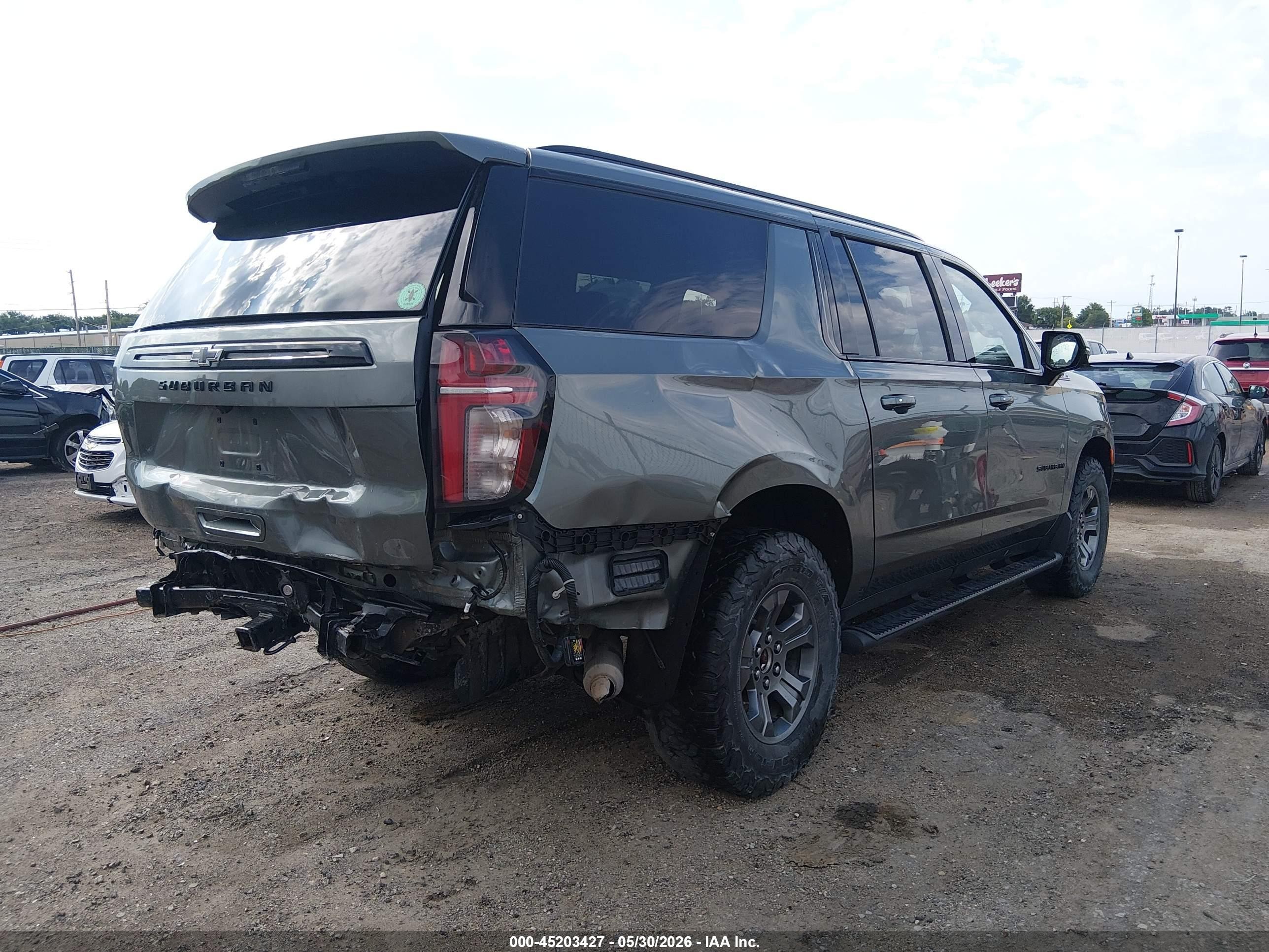 2023 Chevrolet Suburban 4wd Z71 Green vin: 1GNSKDKD6PR388066