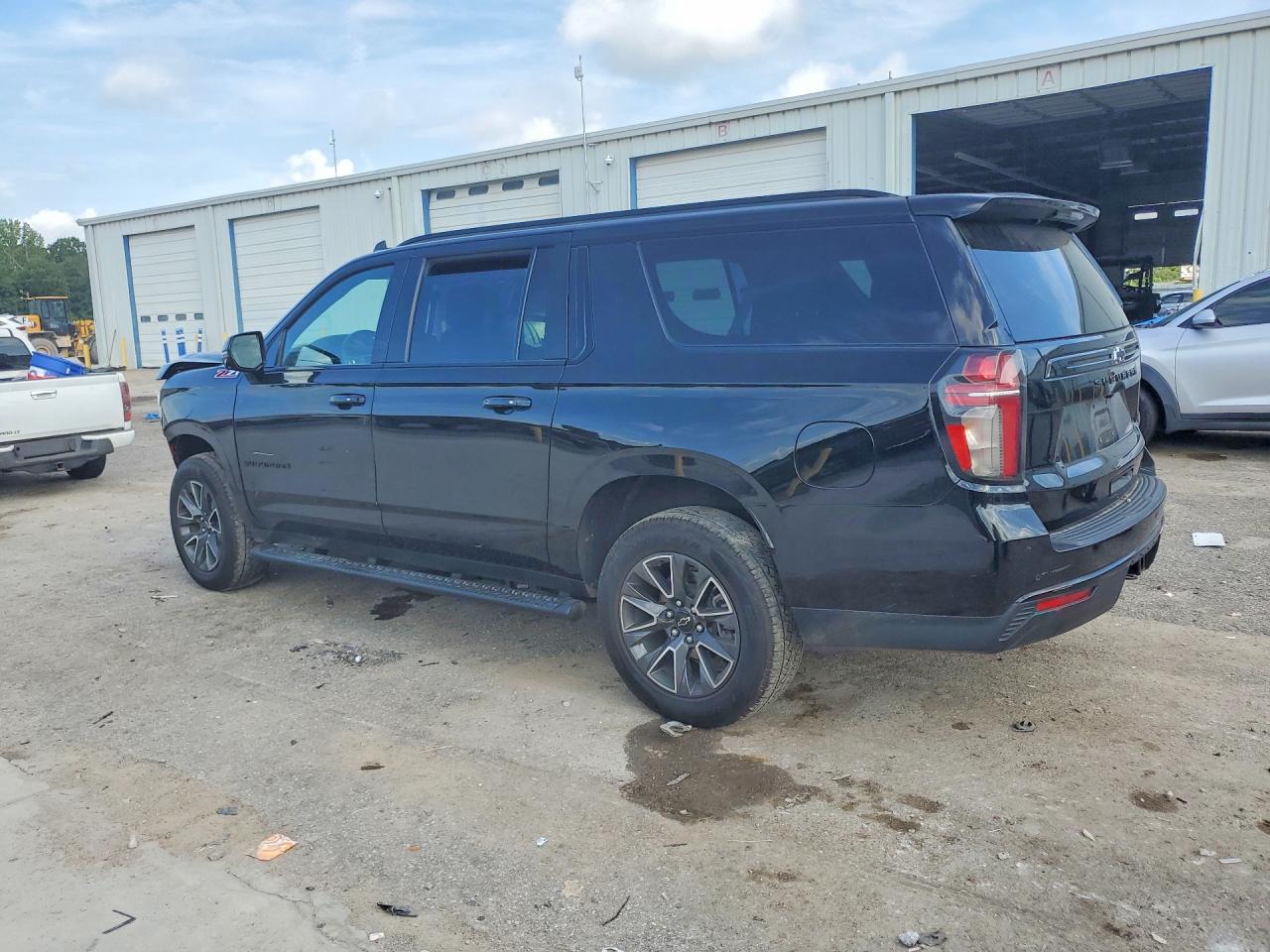 2023 Chevrolet Suburban K1500 Z71 Black vin: 1GNSKDKD7PR179953