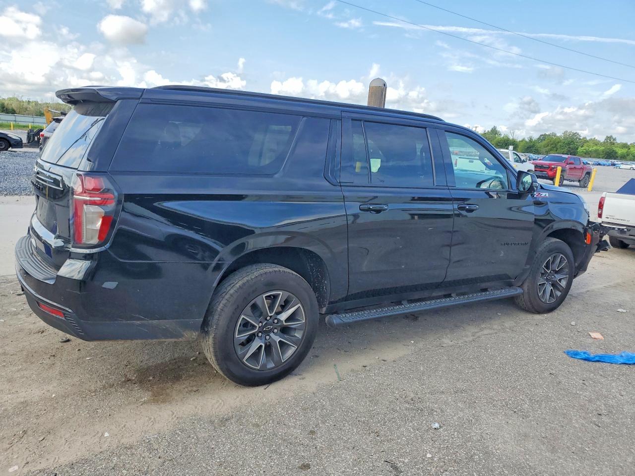 2023 Chevrolet Suburban K1500 Z71 Black vin: 1GNSKDKD7PR179953