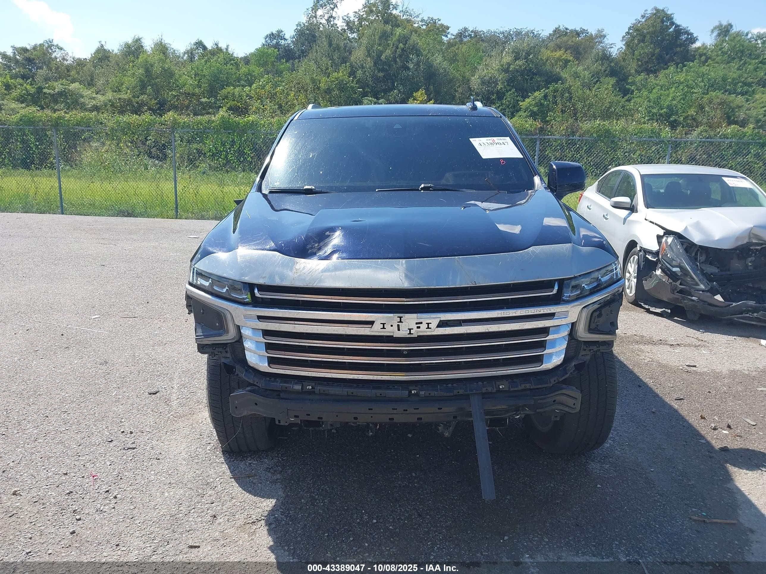 2022 Chevrolet Suburban 4wd High Country Черный vin: 1GNSKGKL2NR286432