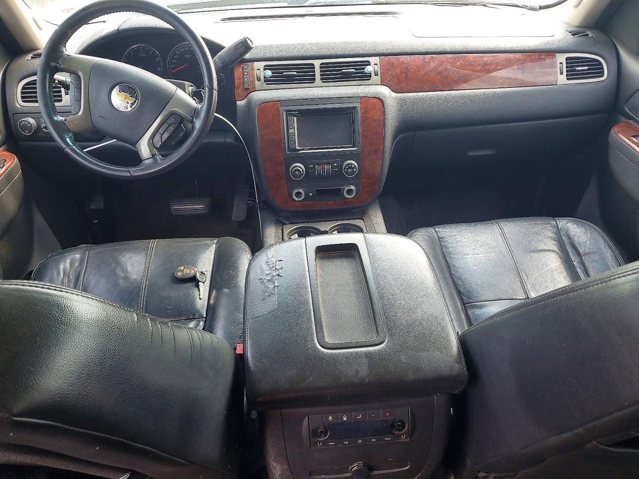 2011 Chevrolet Suburban K1500 Ls Black vin: 1GNSKHE32BR123227