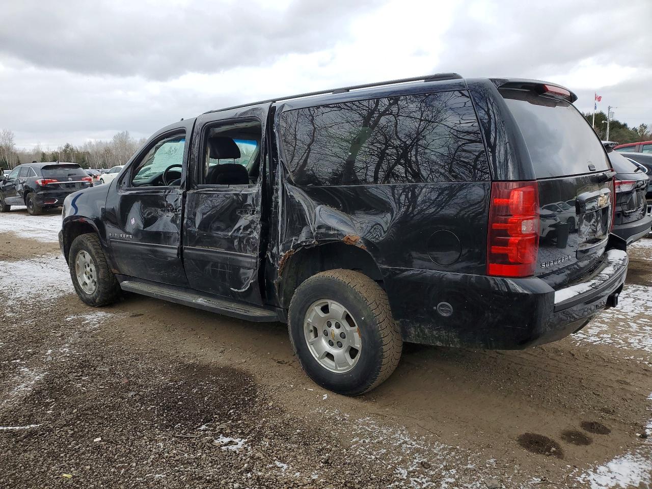 2014 Chevrolet Suburban K1500 Ls Black vin: 1GNSKHE71ER100822