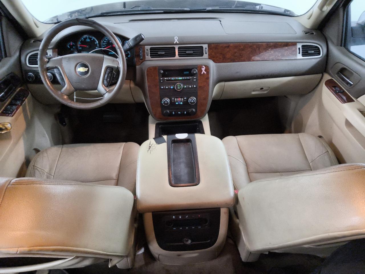 2013 Chevrolet Suburban K1500 Ls White vin: 1GNSKHE72DR110094 Damage: Left Door Handle (Interior), Broken, Replacement Required