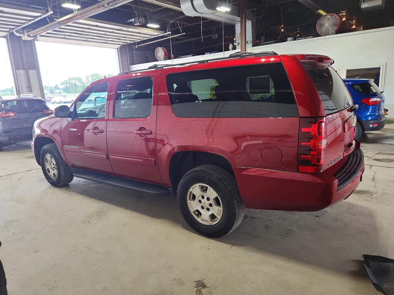 2013 Chevrolet Suburban K1500 Ls Red vin: 1GNSKHE75DR343256