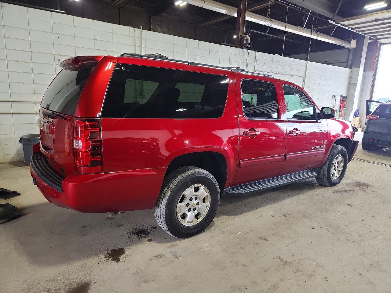 2013 Chevrolet Suburban K1500 Ls Red vin: 1GNSKHE75DR343256