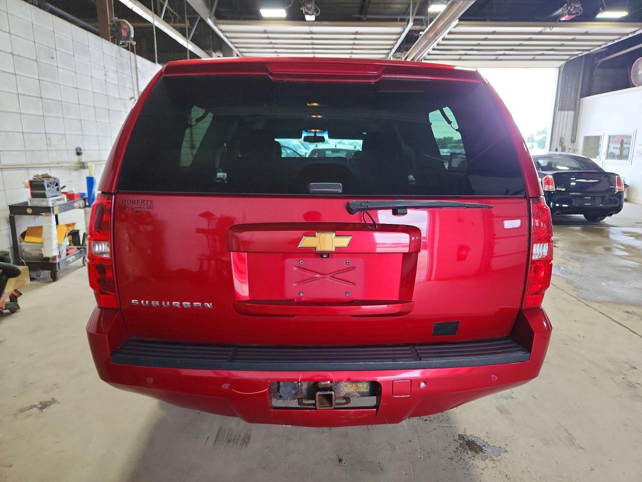 2013 Chevrolet Suburban K1500 Ls Red vin: 1GNSKHE75DR343256