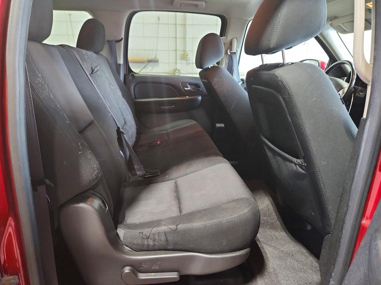 2013 Chevrolet Suburban K1500 Ls Red vin: 1GNSKHE75DR343256