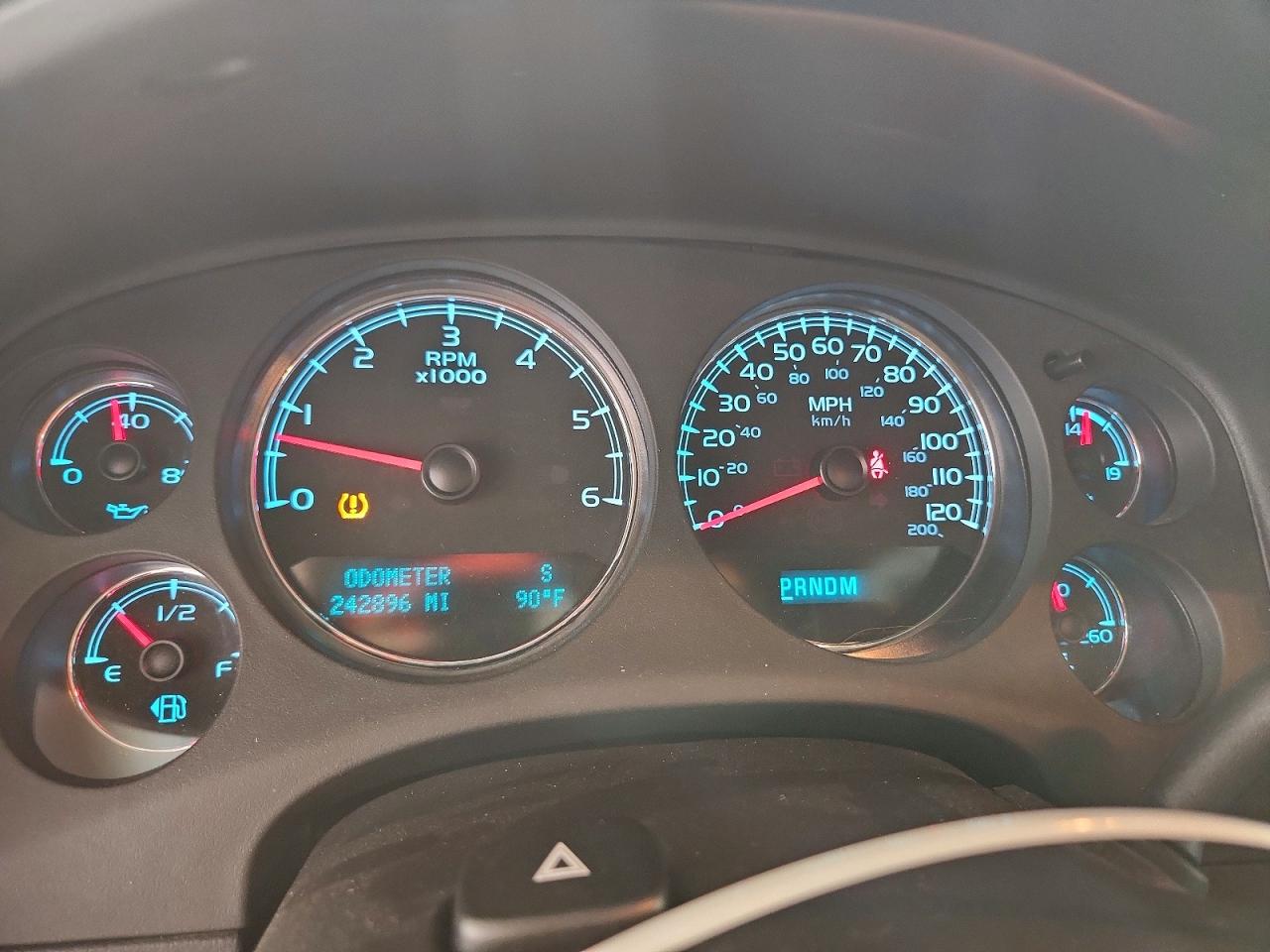 2013 Chevrolet Suburban K1500 Ls Red vin: 1GNSKHE75DR343256