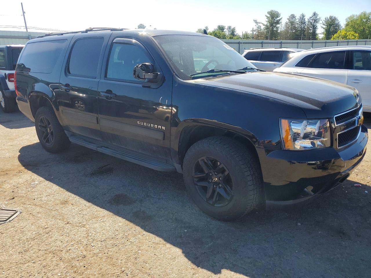 2013 Chevrolet Suburban K1500 Ls Black vin: 1GNSKHE78DR361301
