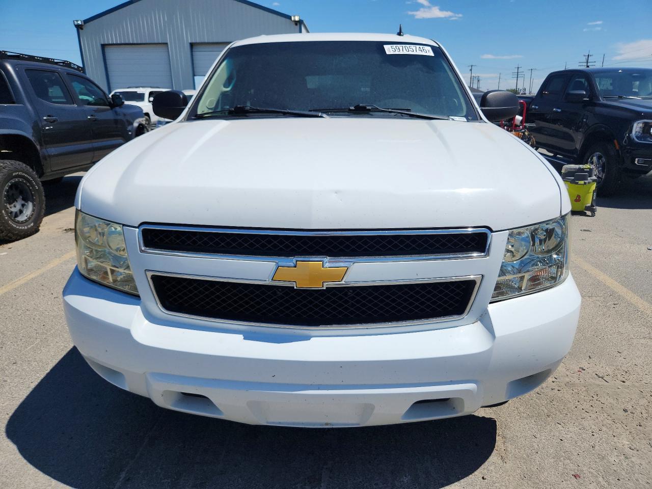 2013 Chevrolet Suburban K1500 Ls White vin: 1GNSKHE7XDR358044