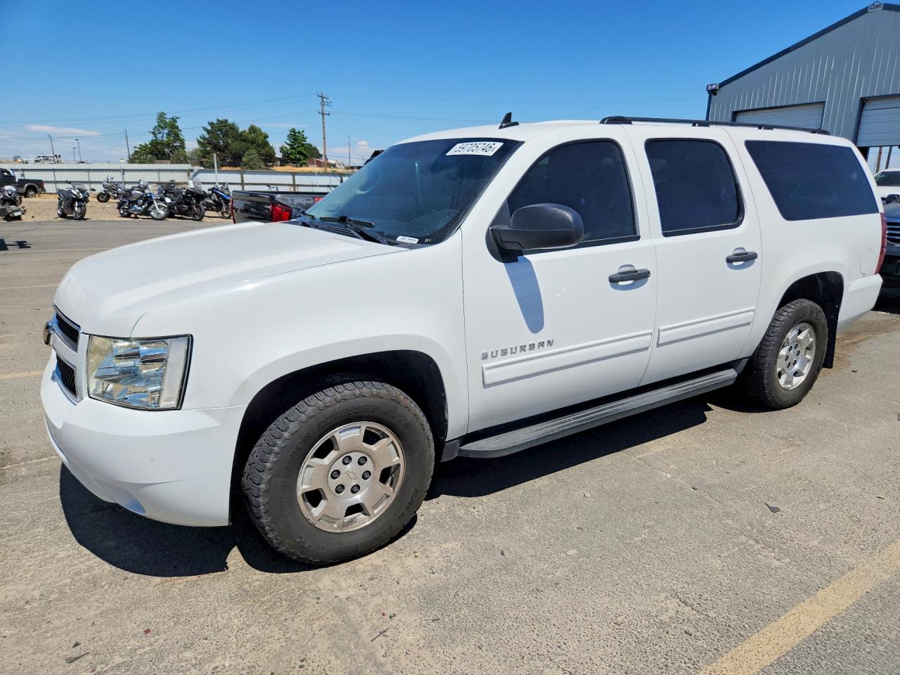2013 Chevrolet Suburban K1500 Ls White vin: 1GNSKHE7XDR358044