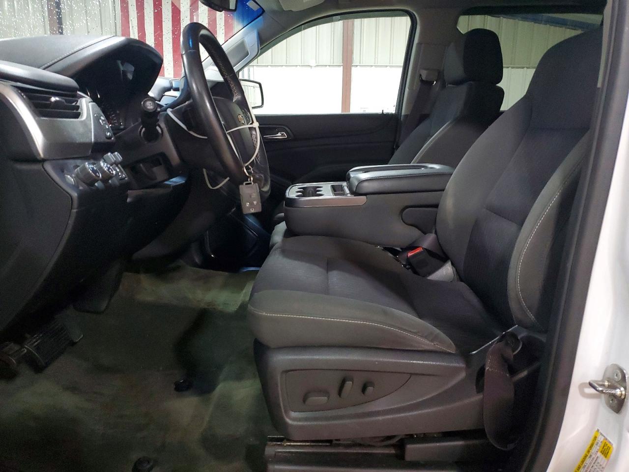 2015 Chevrolet Suburban K1500 Ls White vin: 1GNSKHEC8FR206215