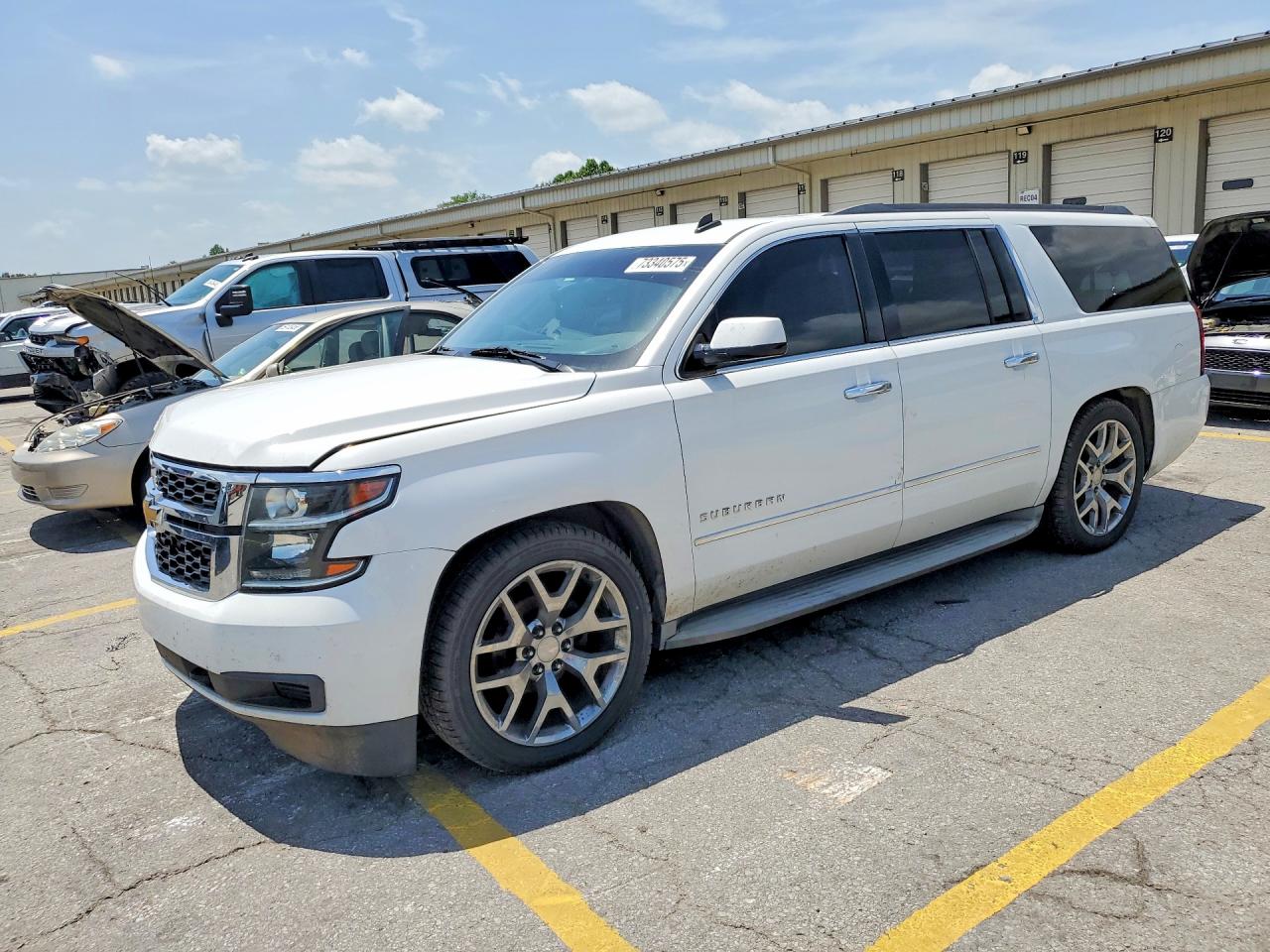 2015 Chevrolet Suburban K1500 Ls White vin: 1GNSKHKC0FR255395