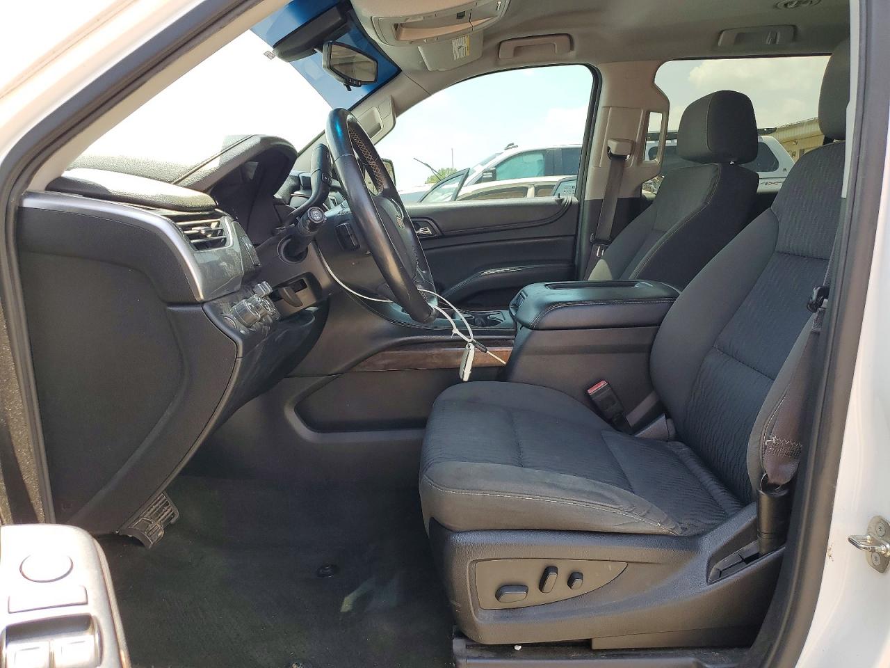 2015 Chevrolet Suburban K1500 Ls White vin: 1GNSKHKC0FR255395