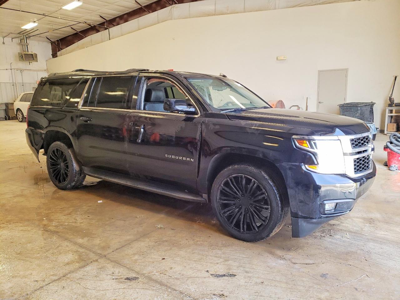 2016 Chevrolet Suburban K1500 Lt Black vin: 1GNSKHKC0GR389342
