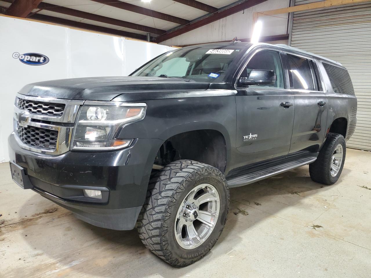 2016 Chevrolet Suburban K1500 Lt Черный vin: 1GNSKHKC2GR307773 Damage: Left Front Fender, Oxidized, > 12 Inches