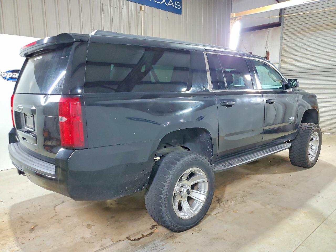 2016 Chevrolet Suburban K1500 Lt Черный vin: 1GNSKHKC2GR307773