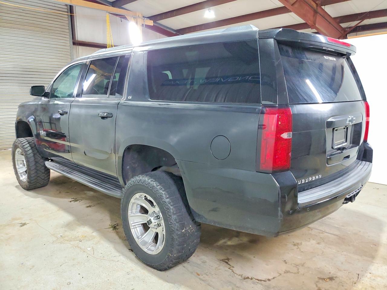 2016 Chevrolet Suburban K1500 Lt Черный vin: 1GNSKHKC2GR307773
