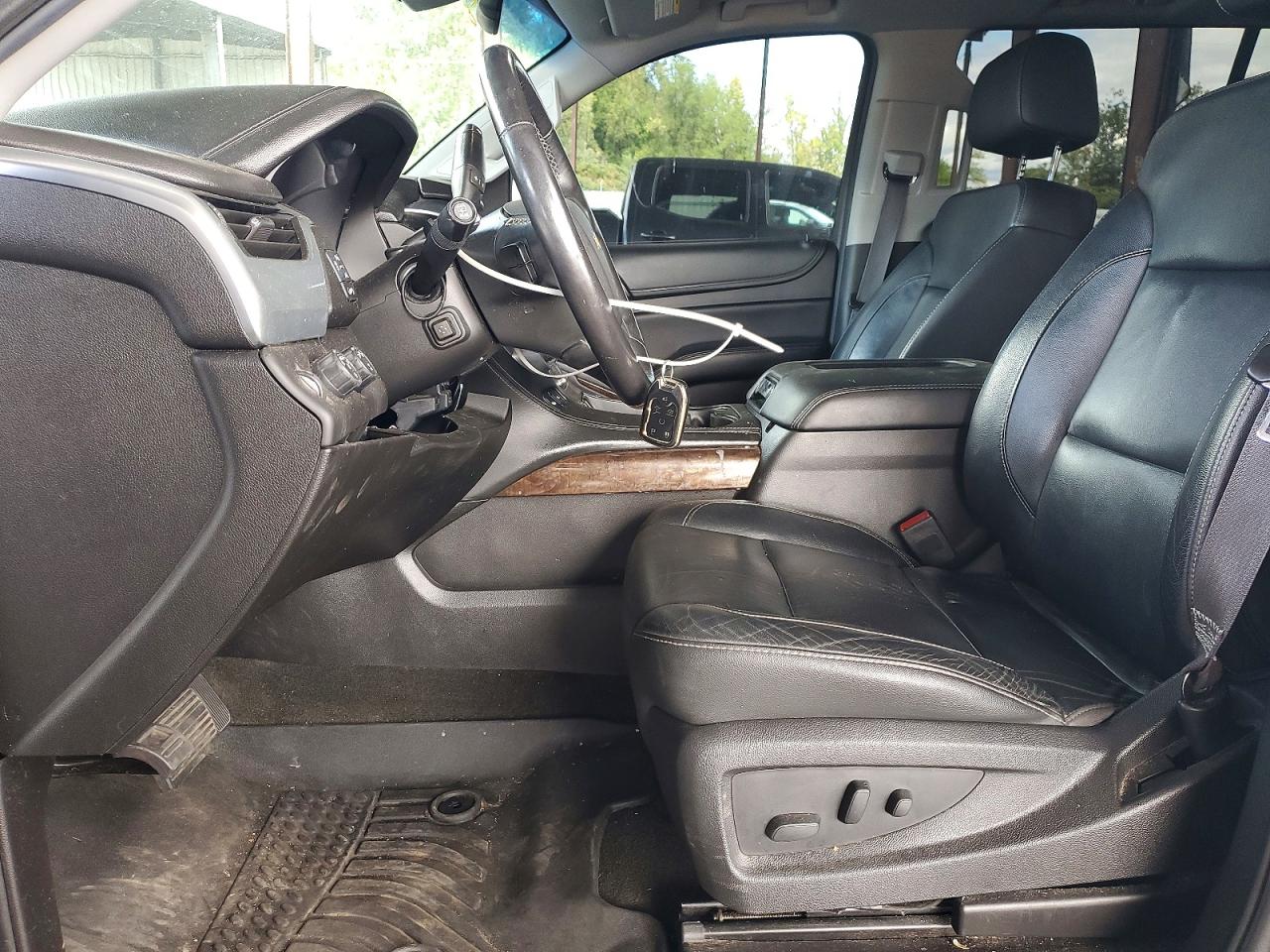 2017 Chevrolet Suburban K1500 Lt Silver vin: 1GNSKHKC2HR325627