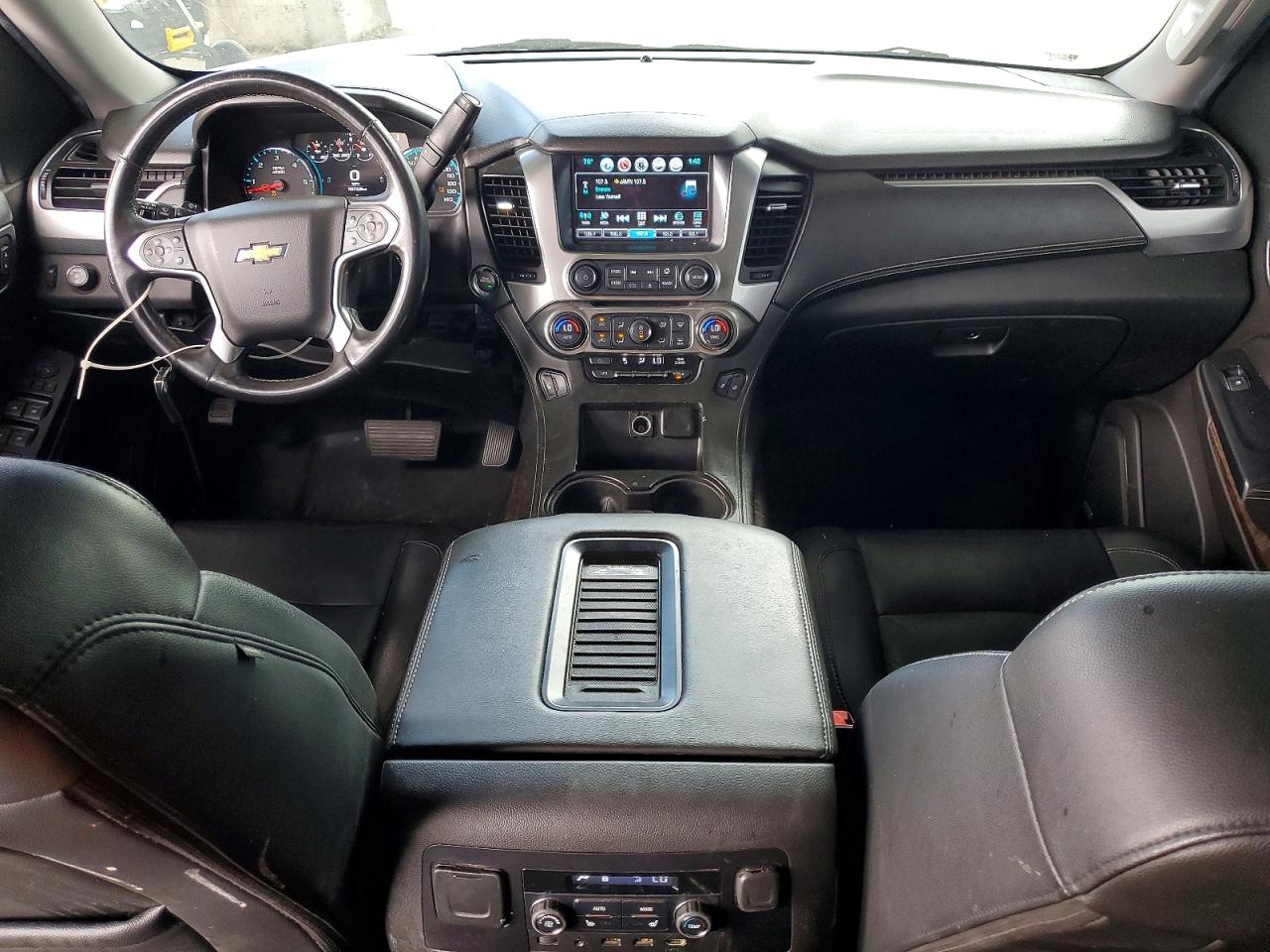 2017 Chevrolet Suburban K1500 Lt Silver vin: 1GNSKHKC2HR325627
