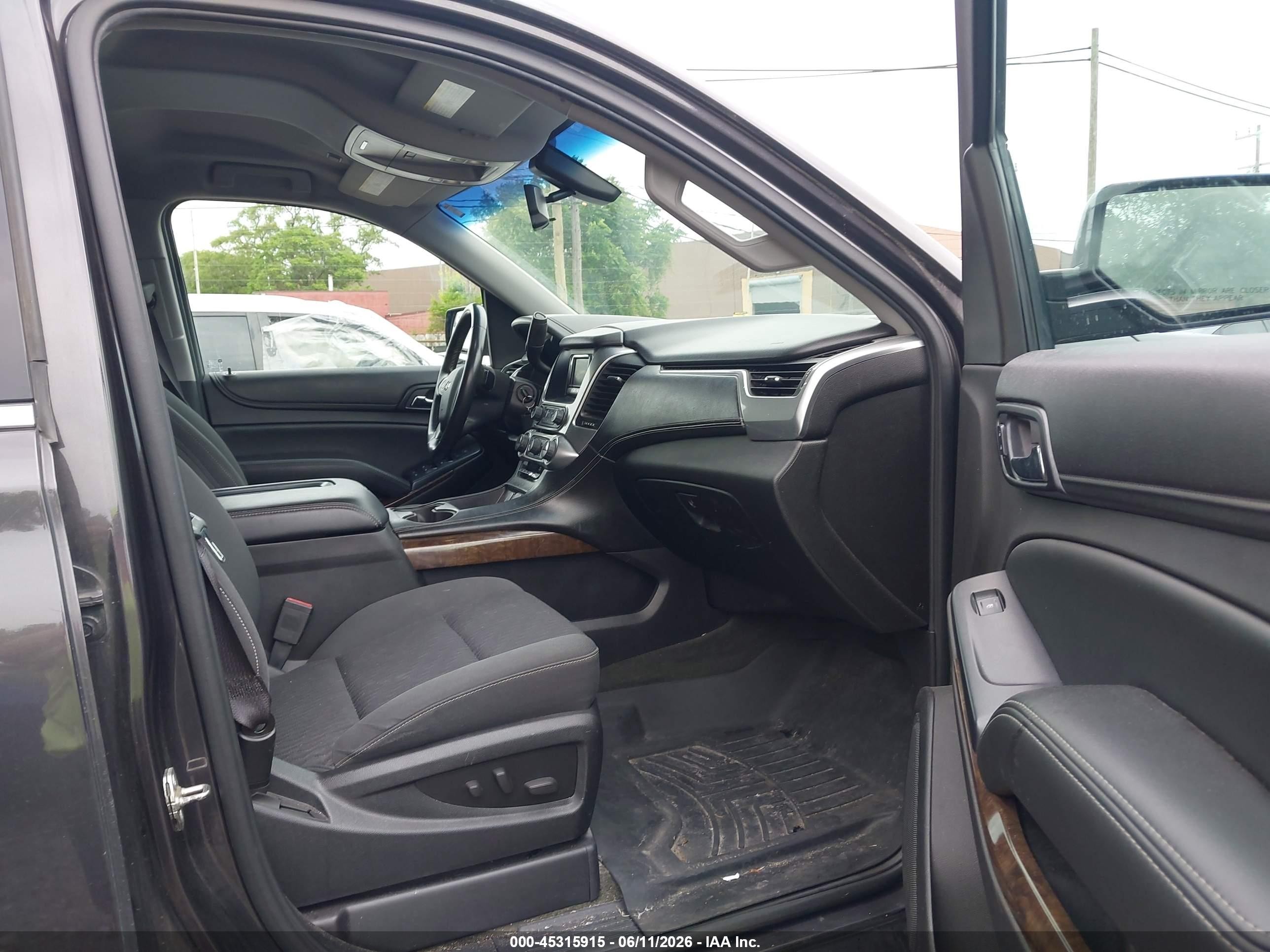 2015 Chevrolet Suburban Ls Gray vin: 1GNSKHKC3FR241460